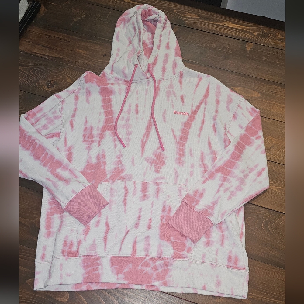 3/20.00. Bench hoodie